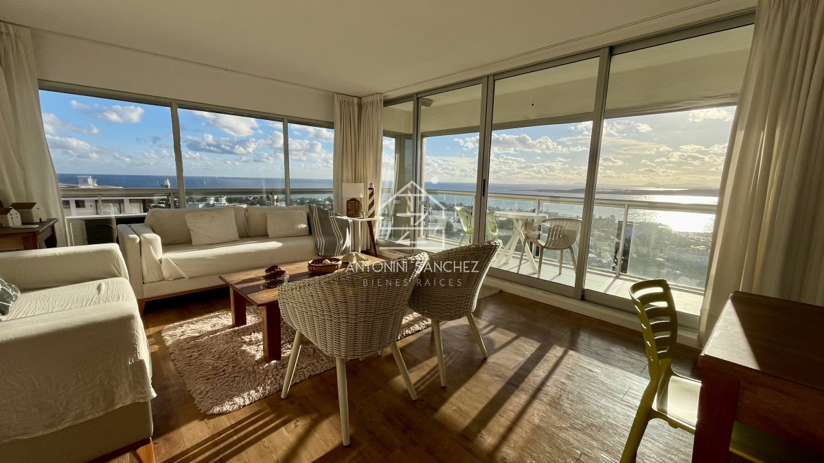 Apartamento ID.418 - Apartamento venta 3 dormitorios 3 baños Punta del Este