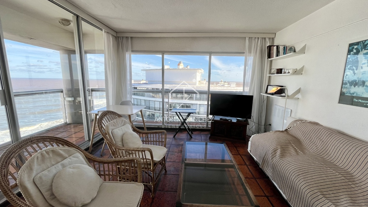 Apartamento ID.456 - Apartamento 2 dormitorios Punta del Este vista a la Brava