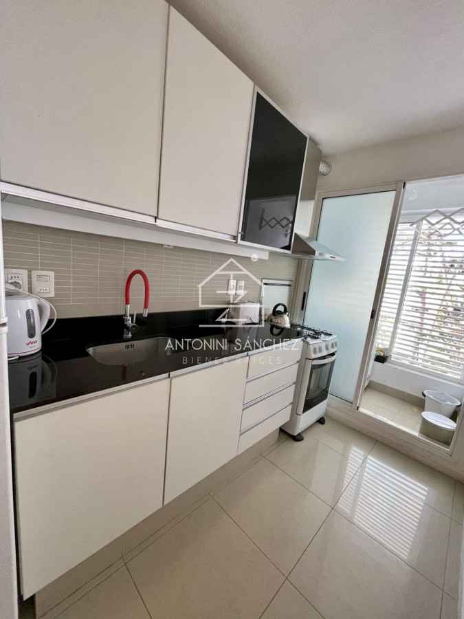 Apartamento ID.1598 - Alquiler anual apartamento 2 dormitorios Punta del Este