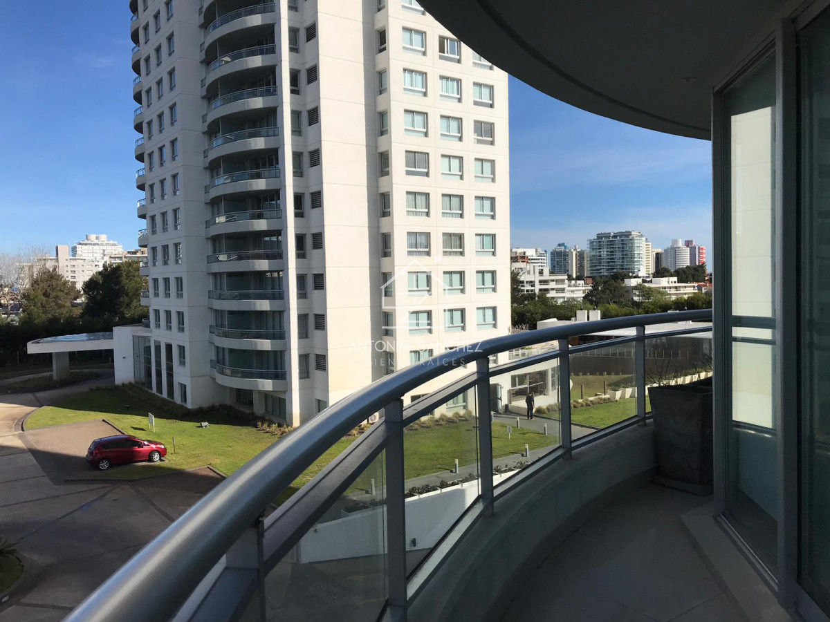 Apartamento ID.1254 - Venta apartamento 3 dormitorios mas dependencia Punta del Este