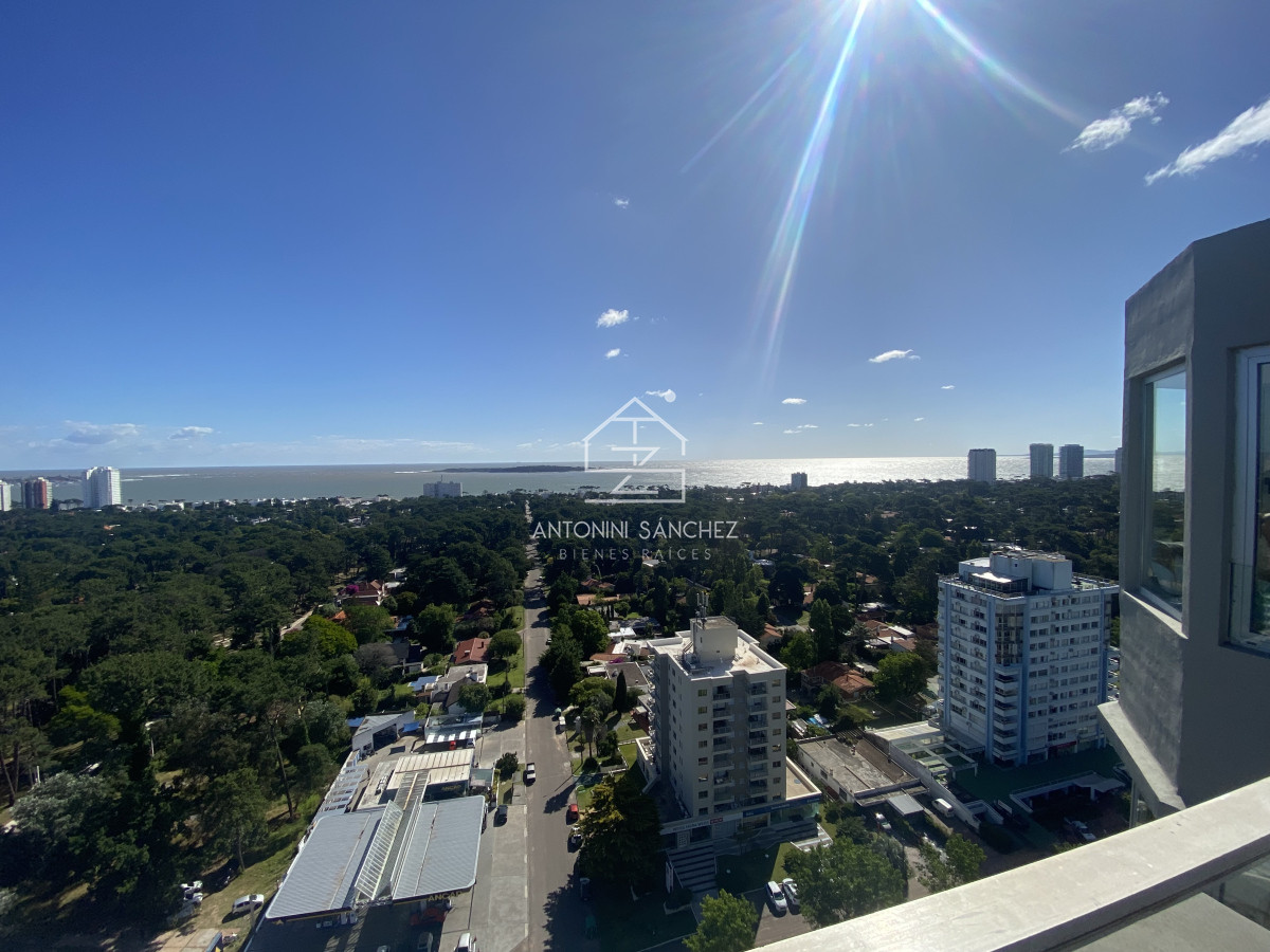 Apartamento ID.1547 - En venta, espectacular Pent-house, Punta del este