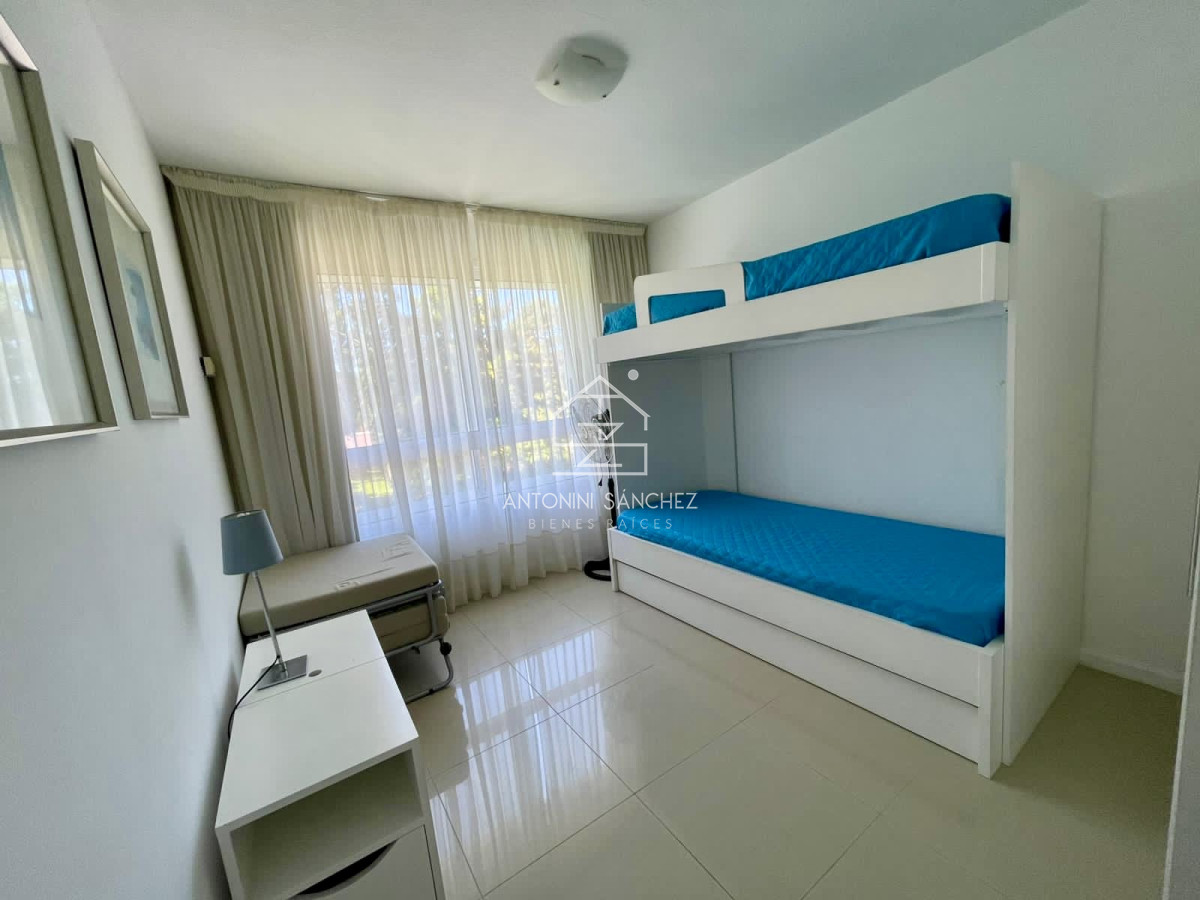 Apartamento ID.1598 - Alquiler anual apartamento 2 dormitorios Punta del Este