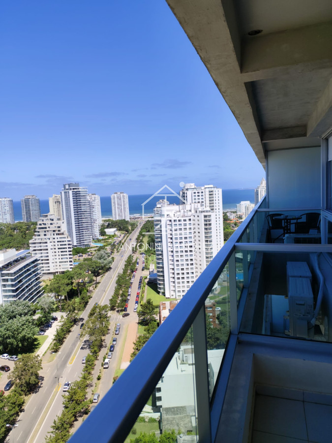 Apartamento ID.1166 - Venta apartamento 3 dormitorios Punta del Este