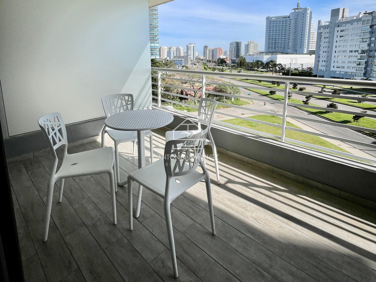 Apartamento ID.2801 - Venta apartamento 2 dormitorios Punta Del Este