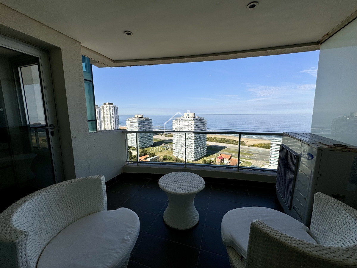 Apartamento ID.1089 - Venta Apartamento 3 dormitorios 4 baños Punta del Este
