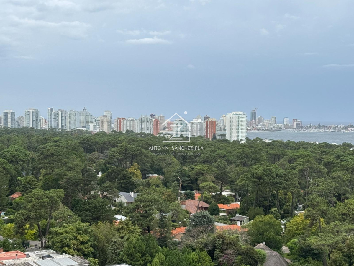 Apartamento ID.3811 - PISO ALTO EN ROOSEVELT CON SERVICIOS