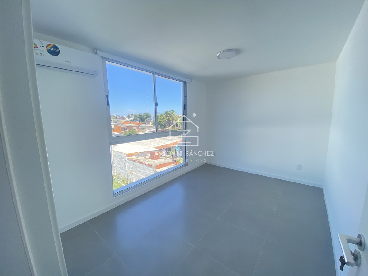 Apartamento ID.1887 - En venta apartamento en Maldonado, muy buena Renta.