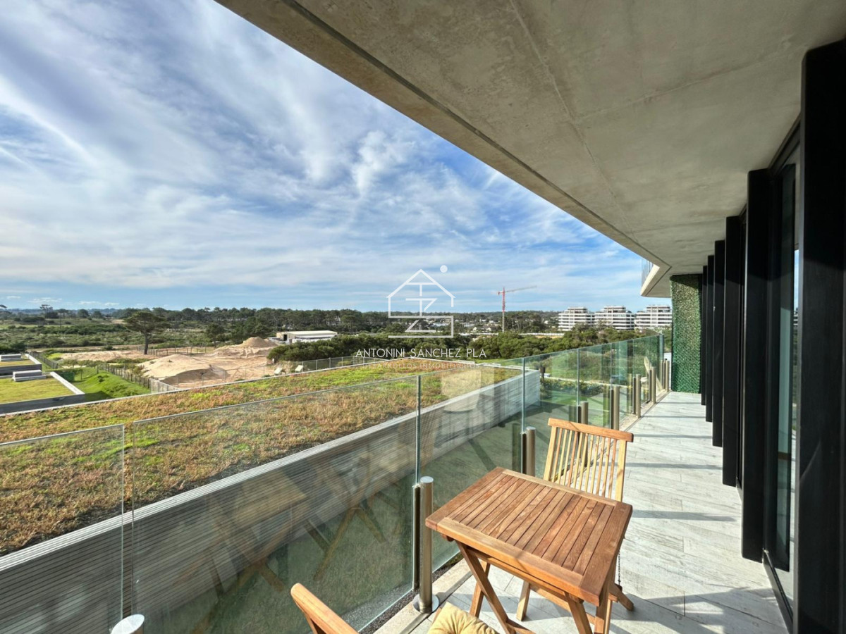 Apartamento ID.4371 - Venta apartamento un dormitorio Punta del Este playa Brava edificio Surfside