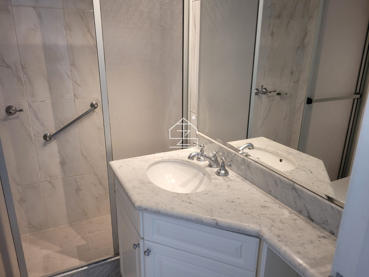 Apartamento ID.3504 - Venta Apartamento 3 Dormitorios Punta del Este Mansa