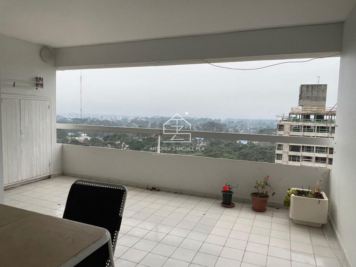 Apartamento ID.3520 - APTO PISO ALTO SOBRE ROOSEVELT 