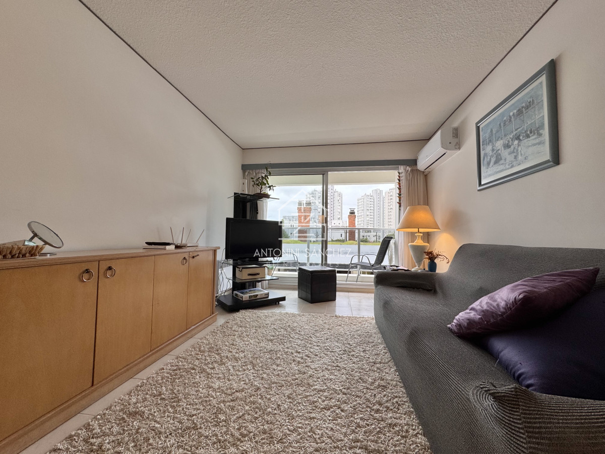 Apartamento ID.1574 - Alquiler temporal apartamento 1 dormitorio y medio Punta del Este