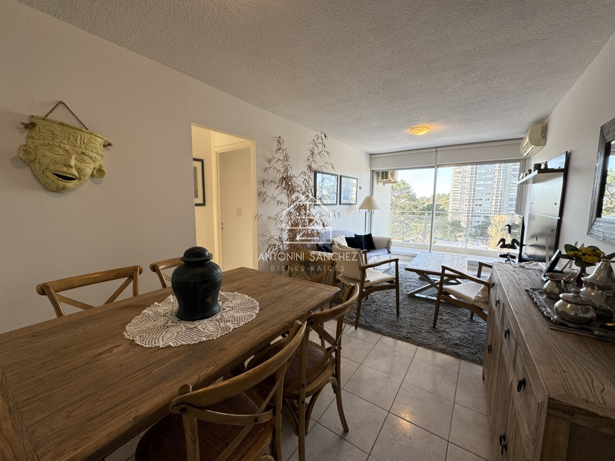 Apartamento ID.1082 - Venta apartamento 2 dormitorios 2 baños Punta del Este