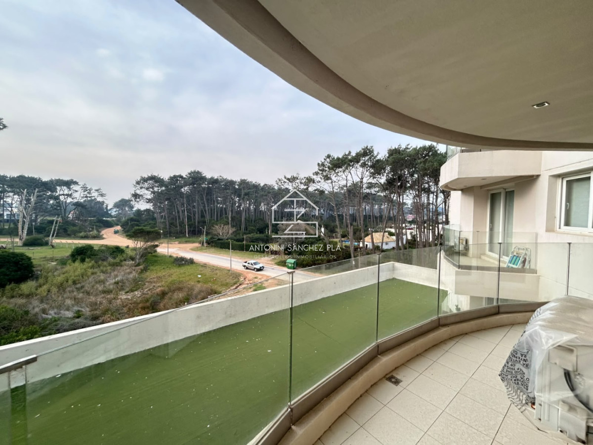 Apartamento ID.4538 - Venta apartamento un dormitorio Punta del este Playa Mansa Primera linea