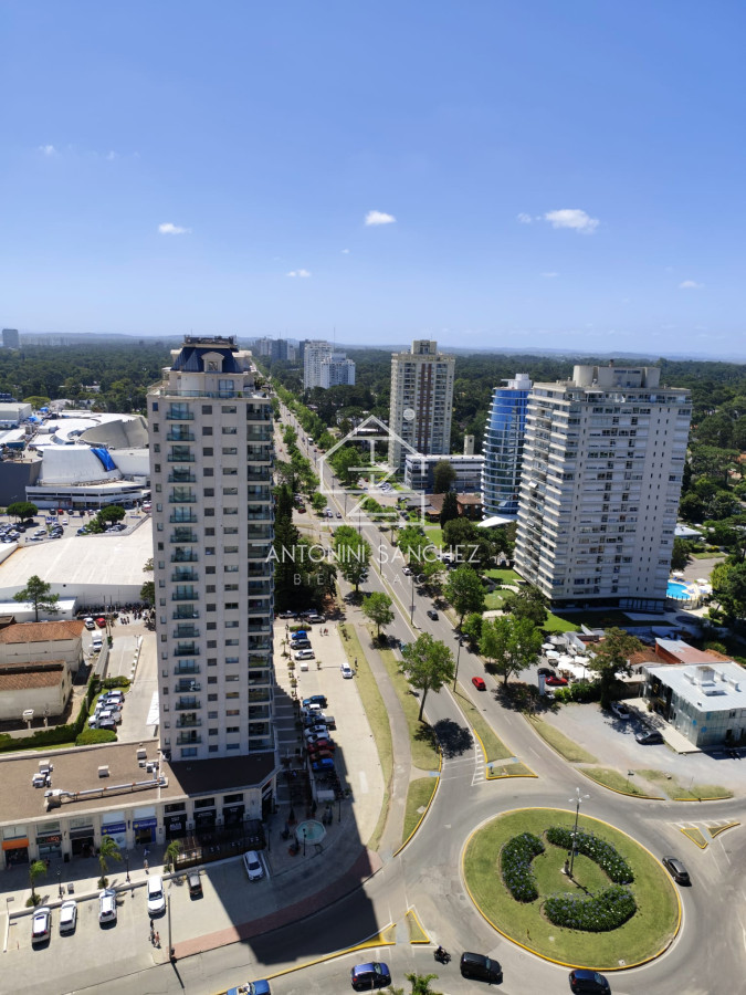 Apartamento ID.1166 - Venta apartamento 3 dormitorios Punta del Este
