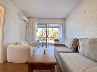Apartamento Alquiler anual 2 dormitorios Roosevelt