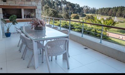 Venta Apartamento 2 dormitorios Punta del Este Veramansa