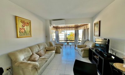 En venta apartamento en Peninsula de 3 dormitorios