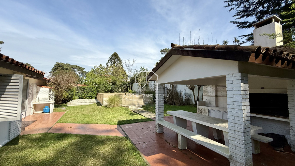 Casa ID.2805 - Alquiler de Temporada 4 dormitorios