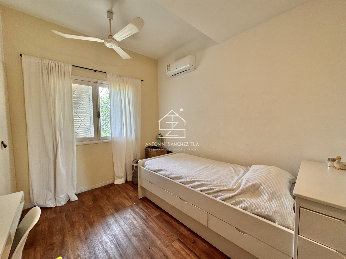 Casa ID.1984 - Alquiler Anual casa 5 dormitorios mas servicio