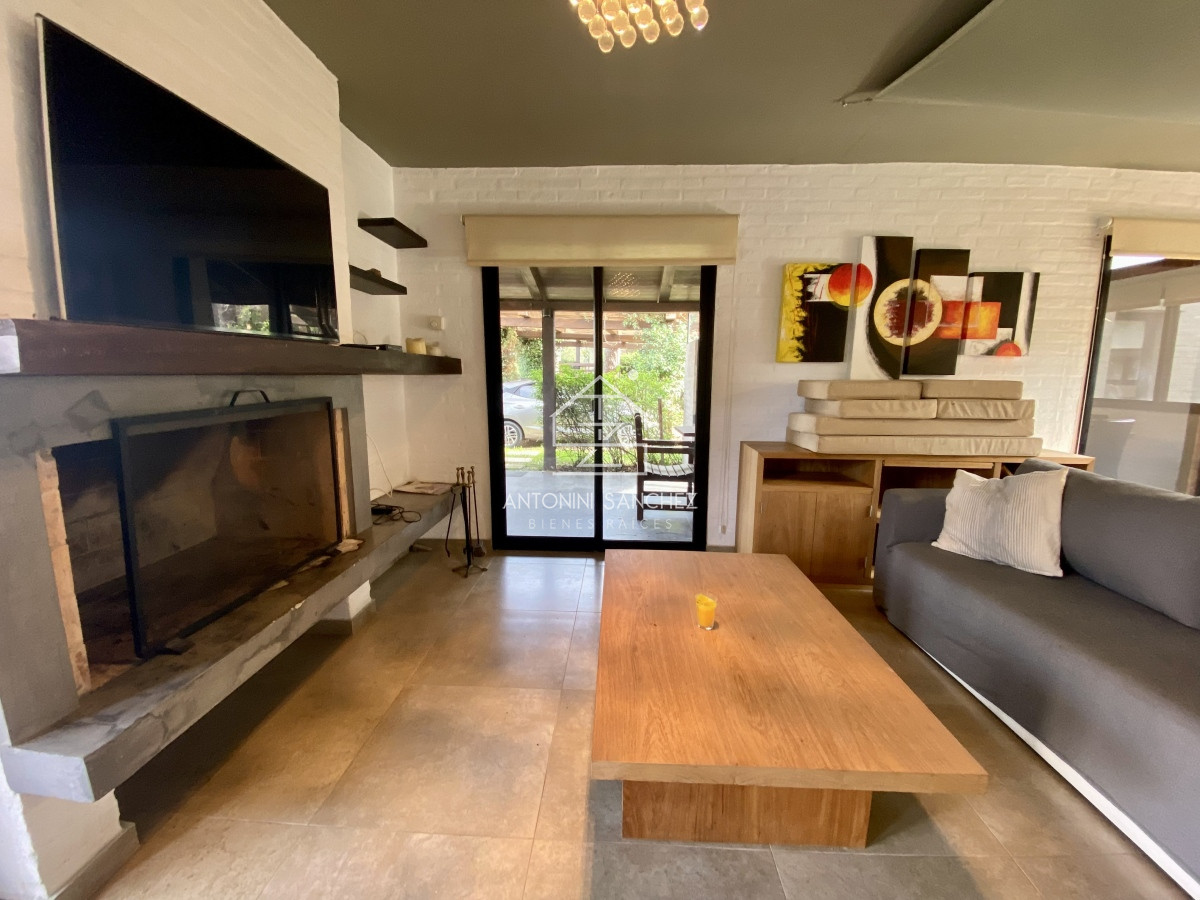 Casa ID.582 - Casa venta 2 dormitorios Parque Pinares