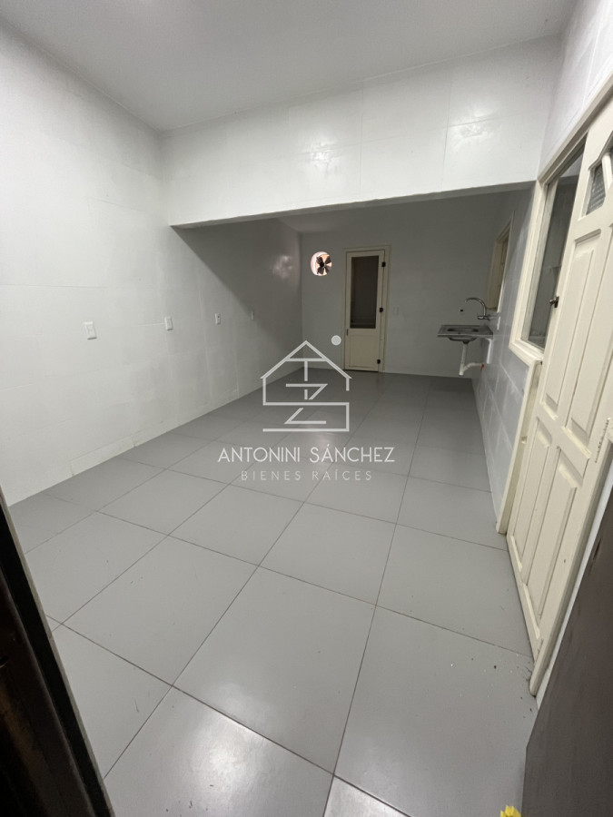 Casa ID.2334 - VENTA CHALET COMERCIAL PUNTA DEL ESTE