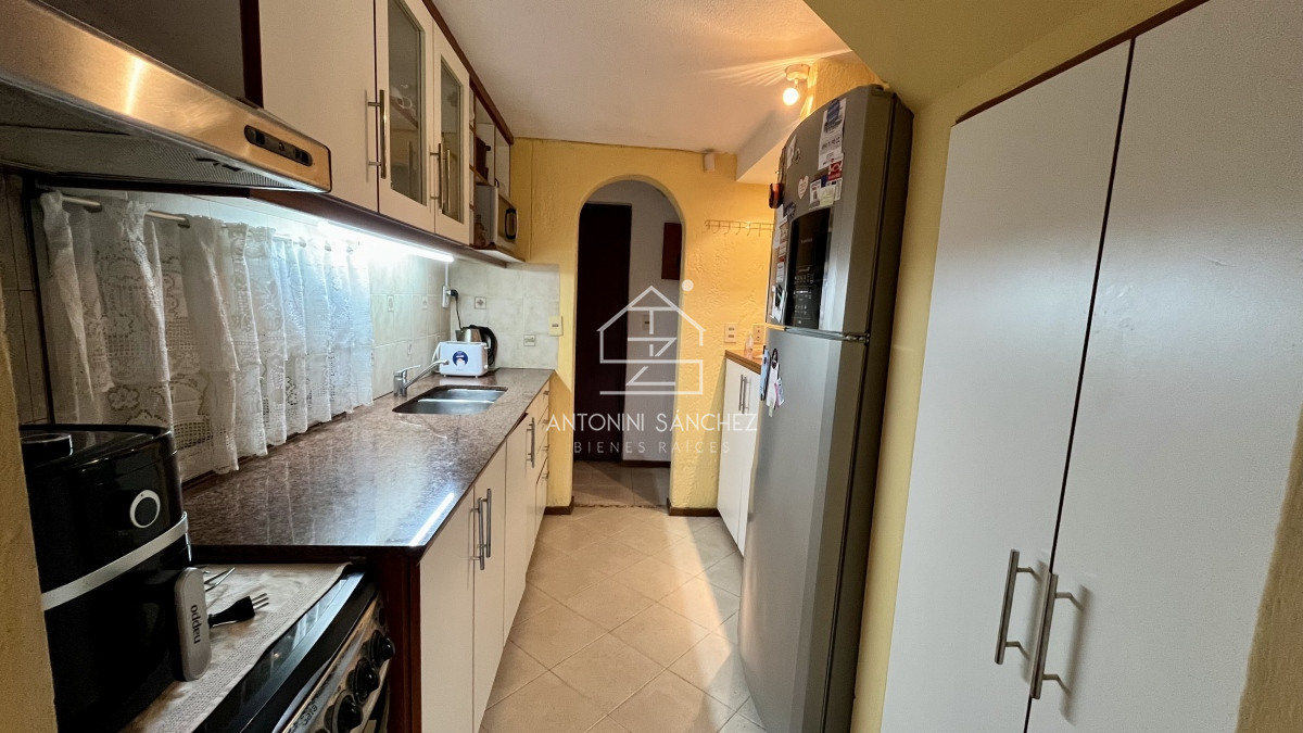 Casa ID.393 - Casa VENTA 4 dormitorios 3 baños Punta Este 