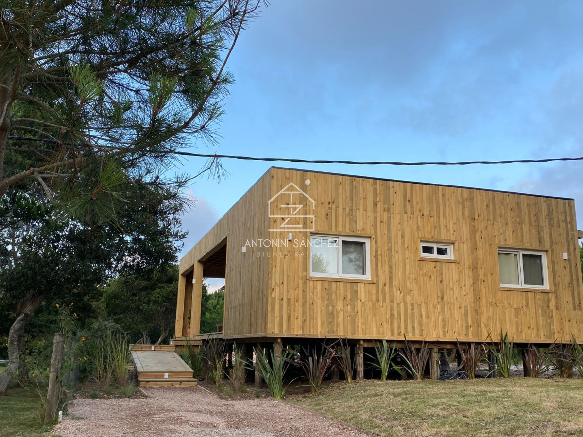 Casa ID.1763 - Casa en venta en San Vicente, La Barra, Barrio semiprivado. 