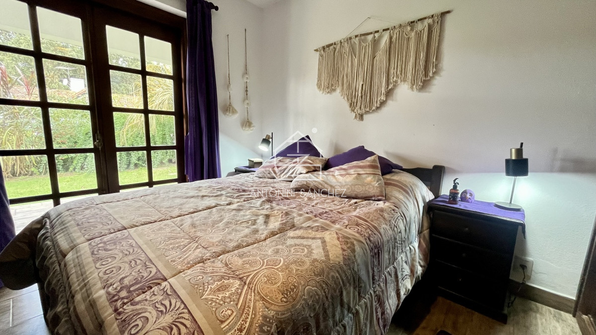 Casa ID.450 - Casa Venta 5 dormitorios Pinares