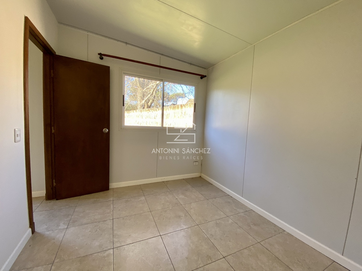 Casa ID.633 - Venta casa 3 dormitorios mas dependencia Punta del Este