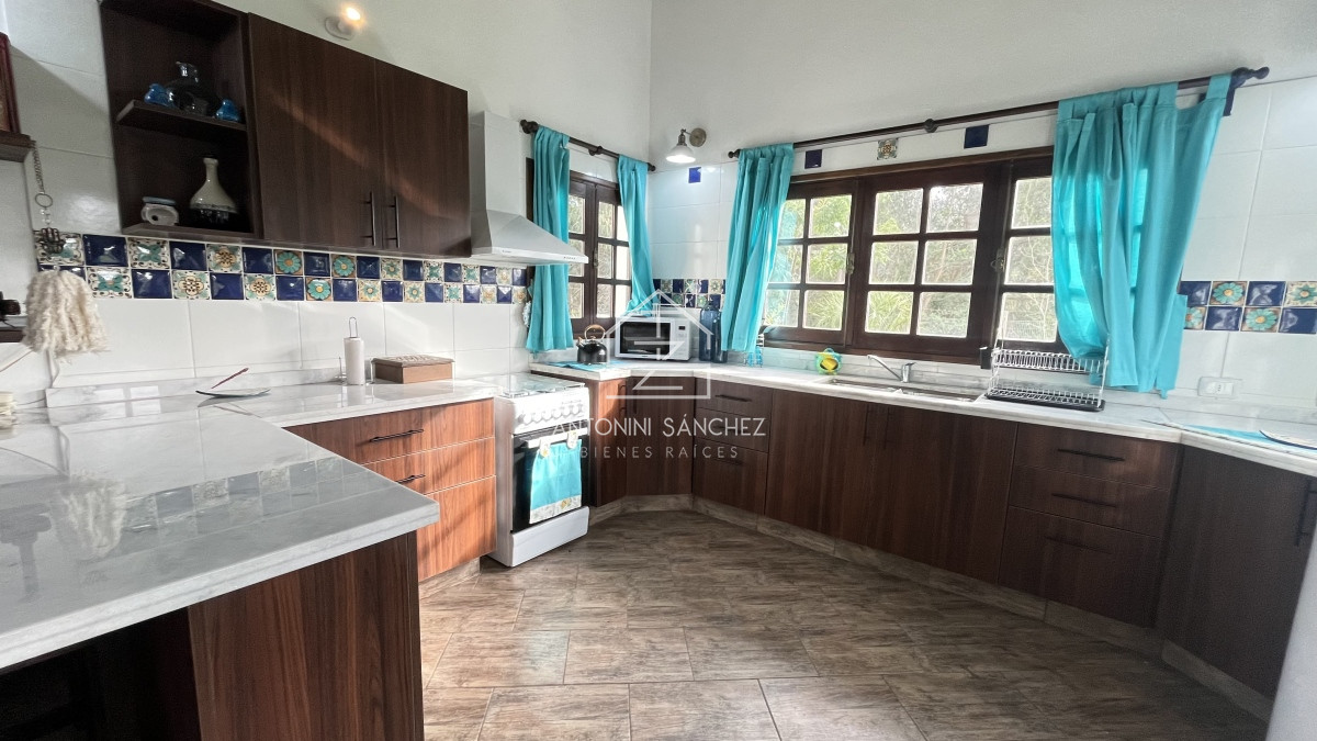 Casa ID.450 - Casa Venta 5 dormitorios Pinares