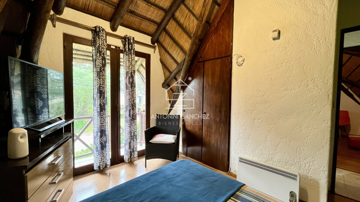 Casa ID.393 - Casa VENTA 4 dormitorios 3 baños Punta Este 