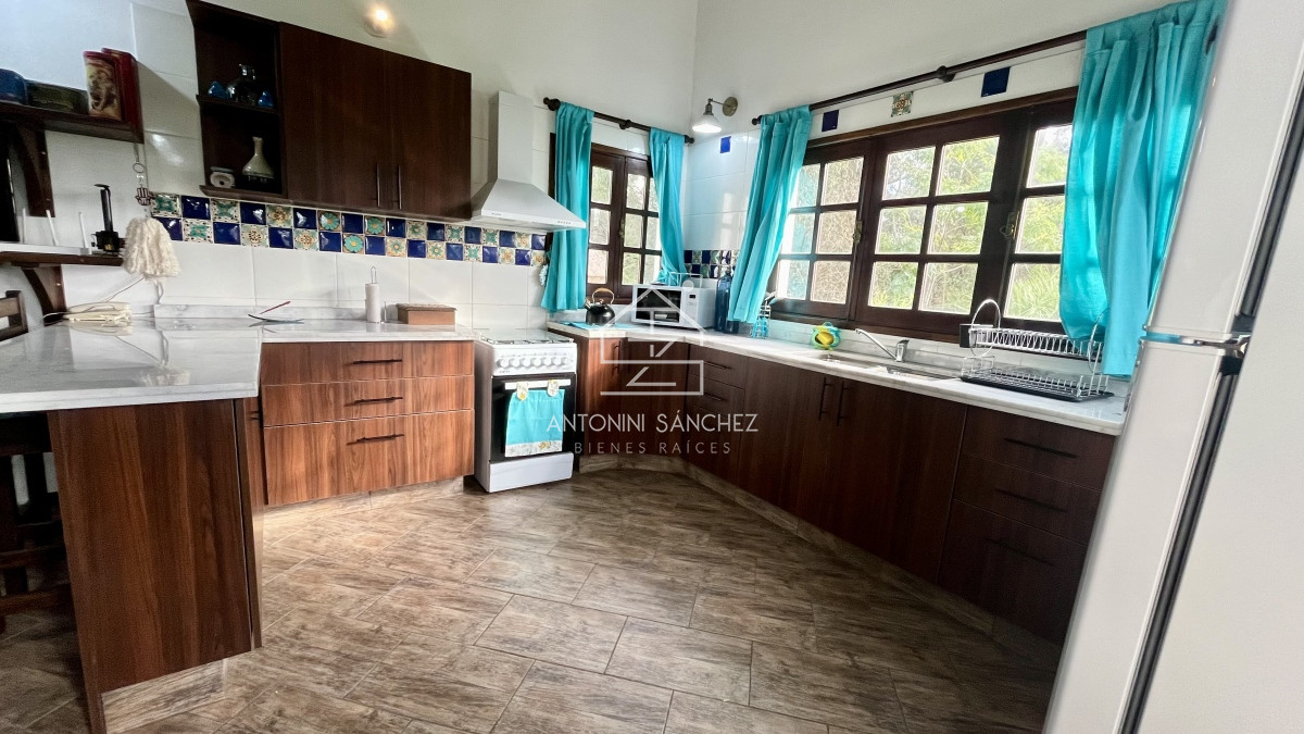 Casa ID.450 - Casa Venta 5 dormitorios Pinares
