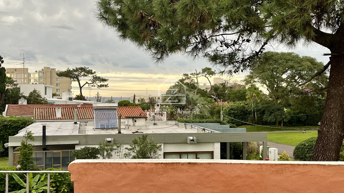 Casa ID.386 - Casa alquiler anual 3 dormitorios Punta del Este