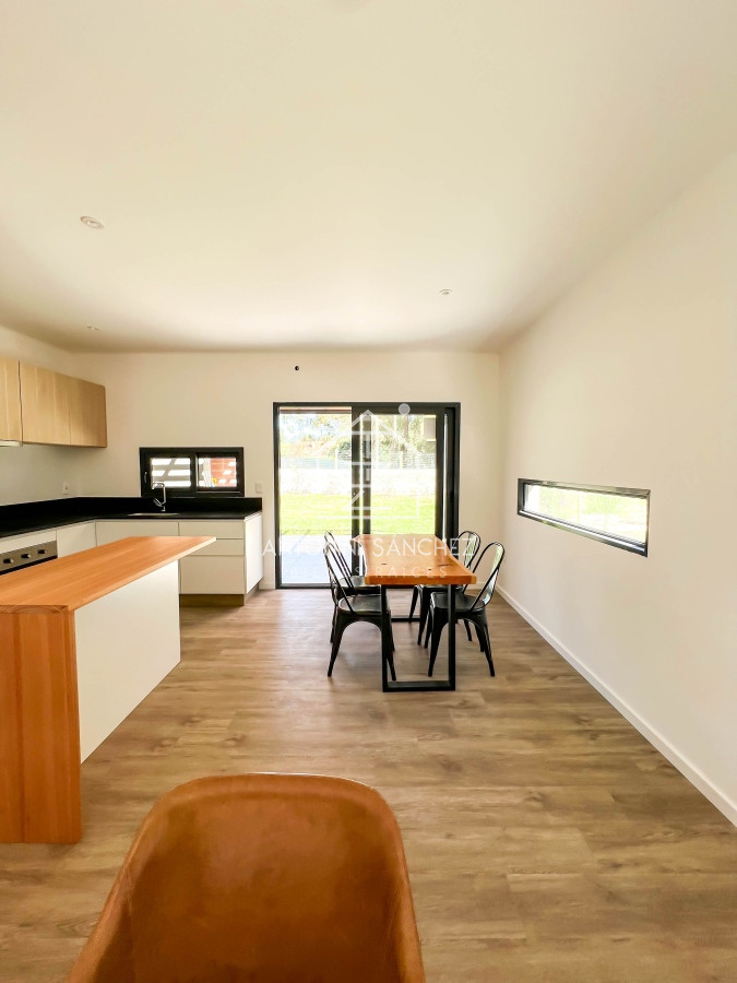 Casa ID.455 - Casa venta 3 dormitorios 2 baños Maldonado