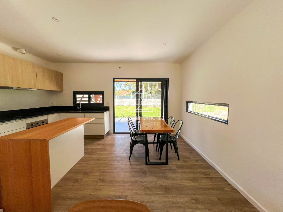 Casa ID.455 - Casa venta 3 dormitorios 2 baños Maldonado