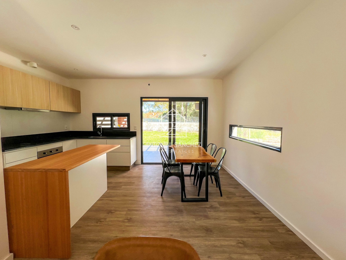Casa ID.455 - Casa venta 3 dormitorios 2 baños Maldonado