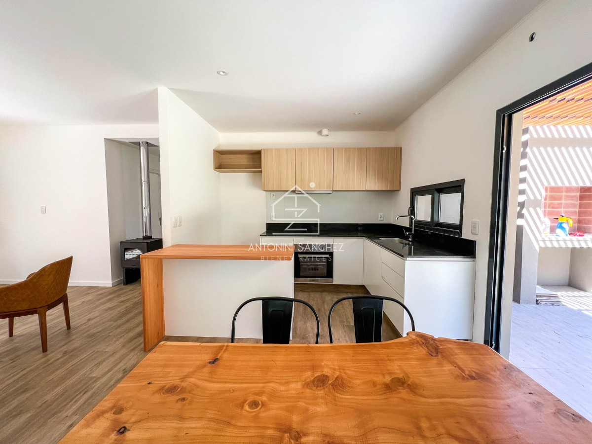 Casa ID.455 - Casa venta 3 dormitorios 2 baños Maldonado