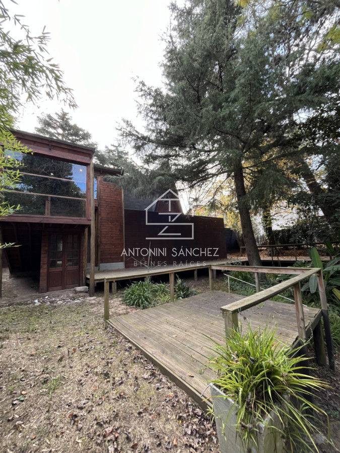 Casa ID.2334 - VENTA CHALET COMERCIAL PUNTA DEL ESTE