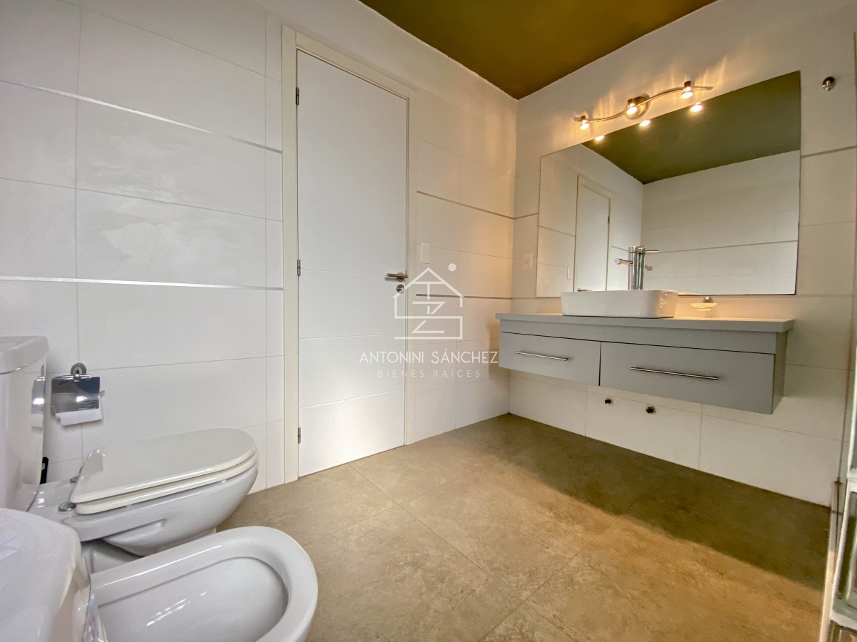 Casa ID.582 - Casa venta 2 dormitorios Parque Pinares