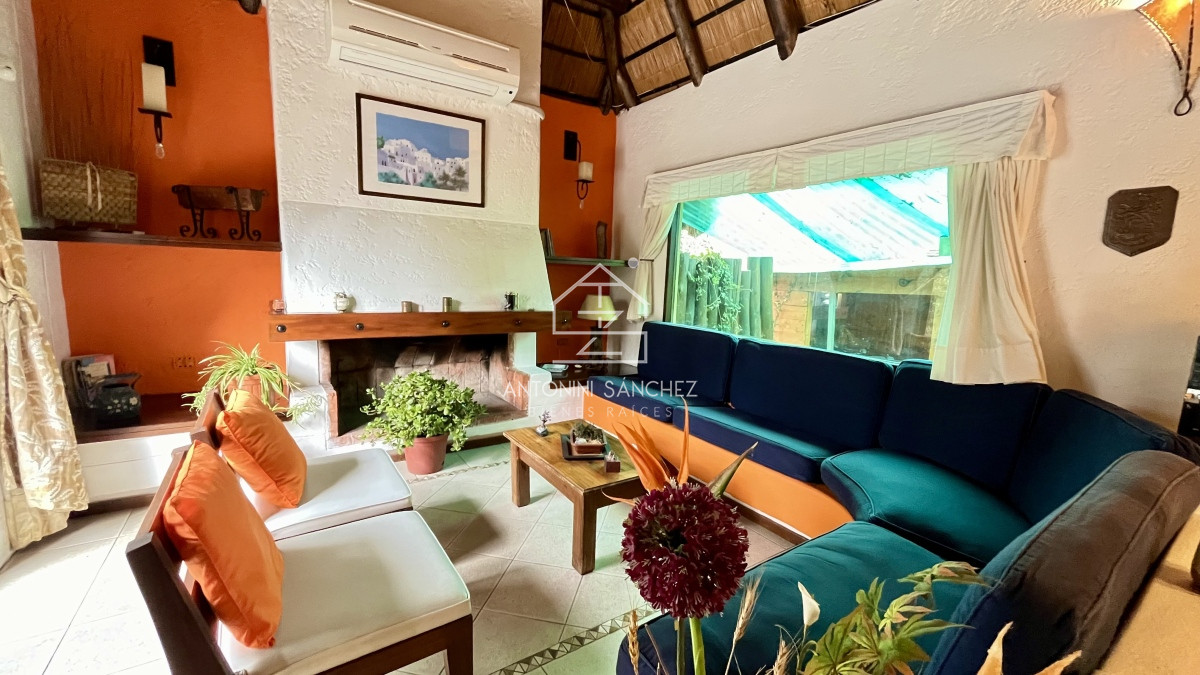 Casa ID.393 - Casa VENTA 4 dormitorios 3 baños Punta Este 