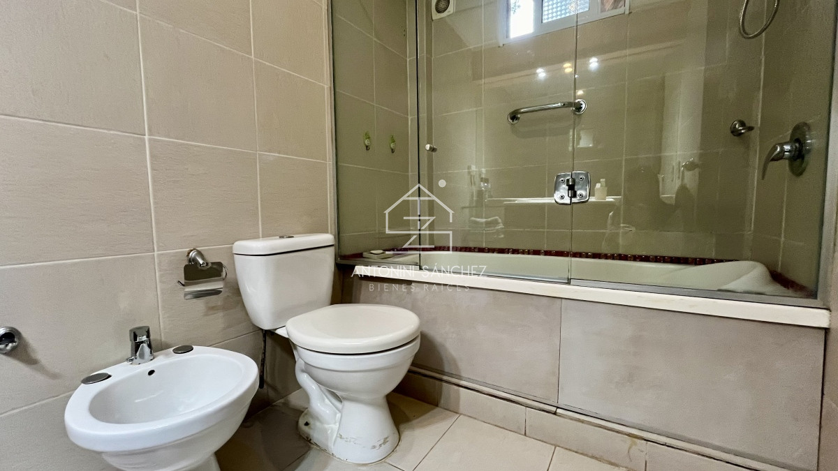 Casa ID.393 - Casa VENTA 4 dormitorios 3 baños Punta Este 