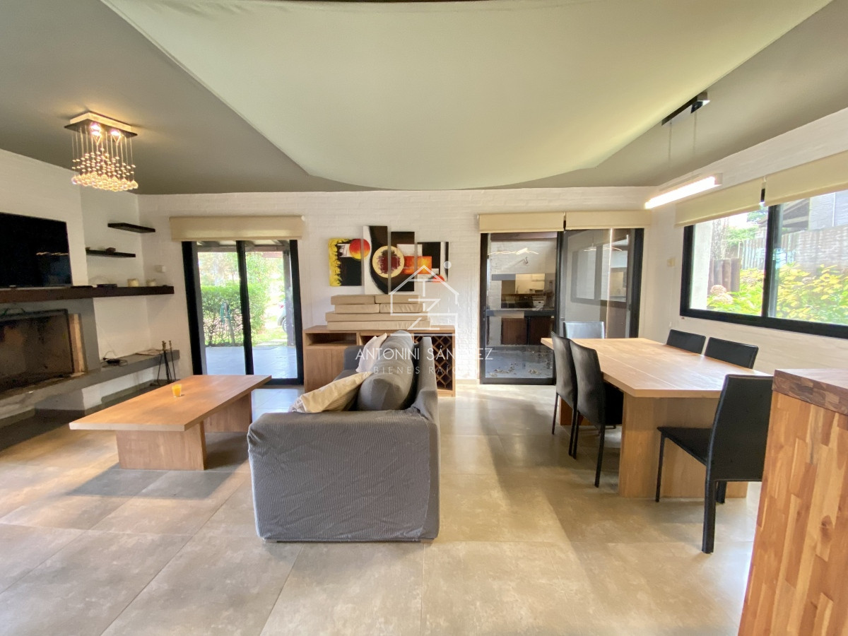 Casa ID.582 - Casa venta 2 dormitorios Parque Pinares