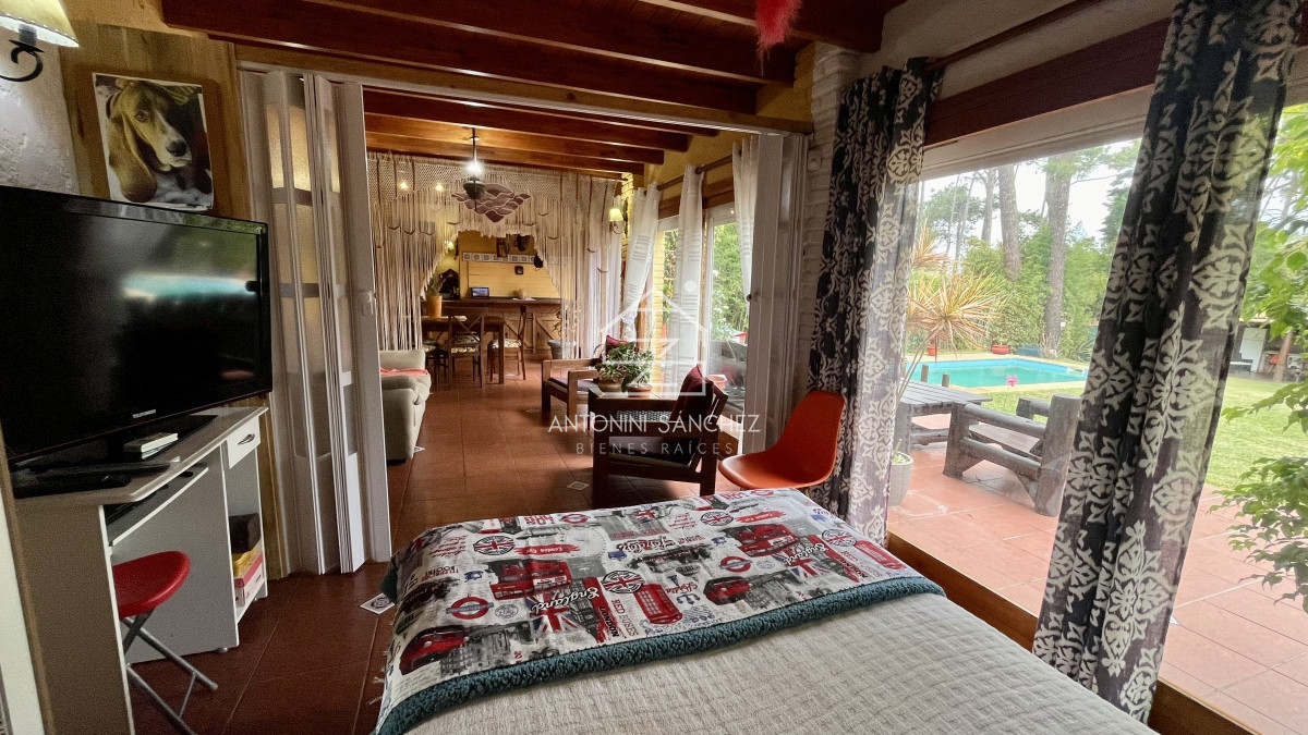 Casa ID.393 - Casa VENTA 4 dormitorios 3 baños Punta Este 