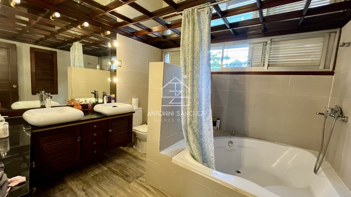 Casa ID.417 - Casa venta 6 dormitorios Punta del Este