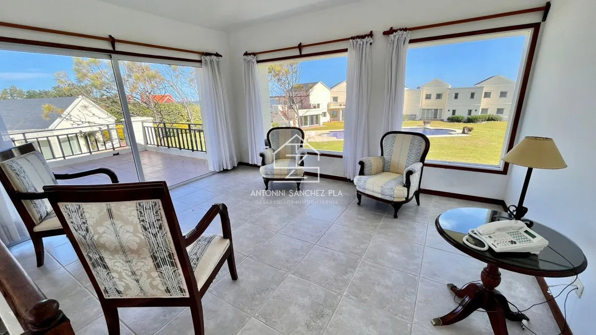 Casa ID.3123 - Venta Mansión Primera linea playa mansa