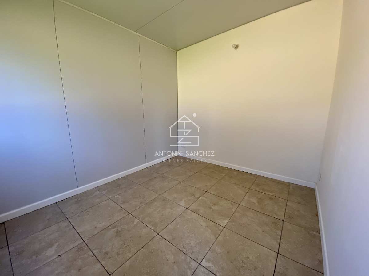 Casa ID.633 - Venta casa 3 dormitorios mas dependencia Punta del Este