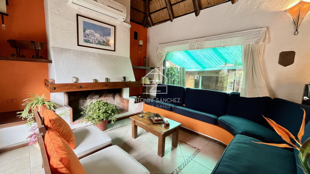 Casa ID.393 - Casa VENTA 4 dormitorios 3 baños Punta Este 