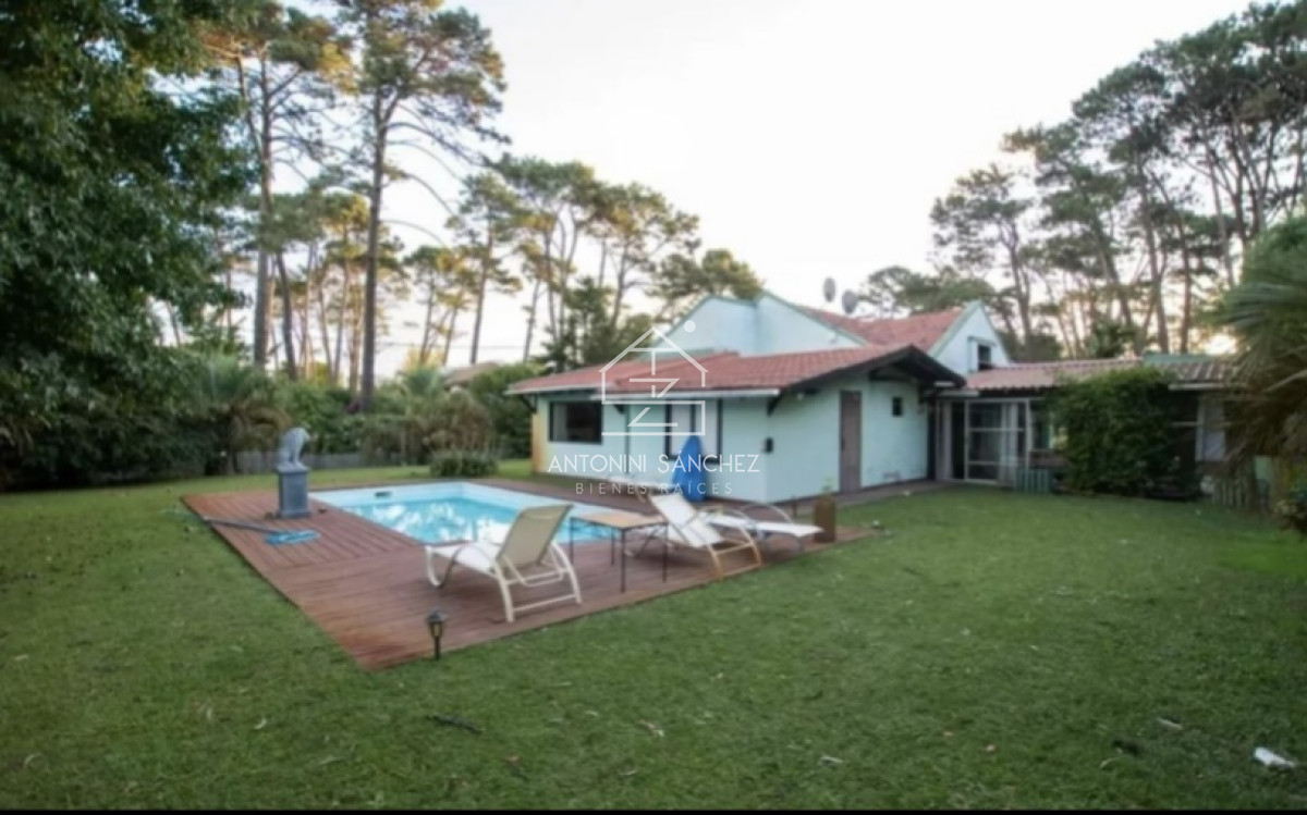 Casa ID.989 - Casa en Venta, Punta del Este, Marly