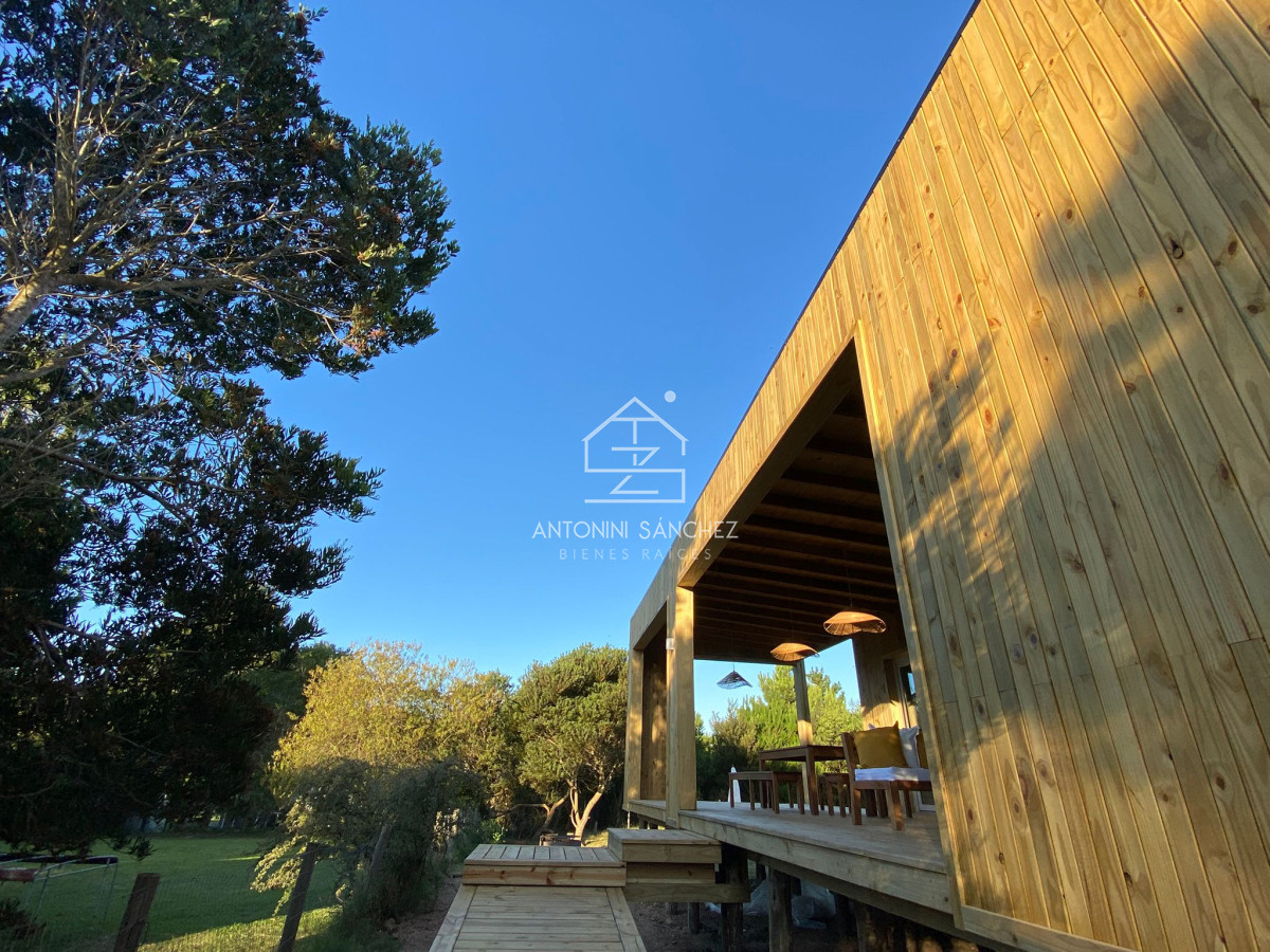 Casa ID.1763 - Casa en venta en San Vicente, La Barra, Barrio semiprivado. 