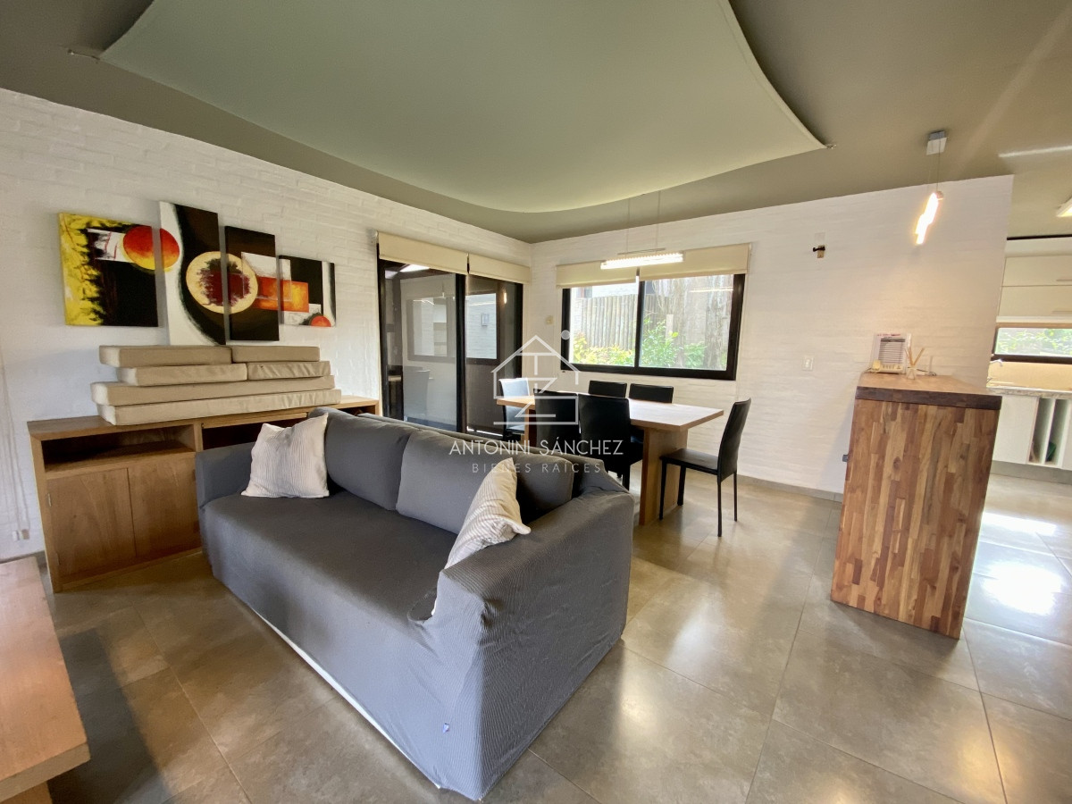 Casa ID.582 - Casa venta 2 dormitorios Parque Pinares